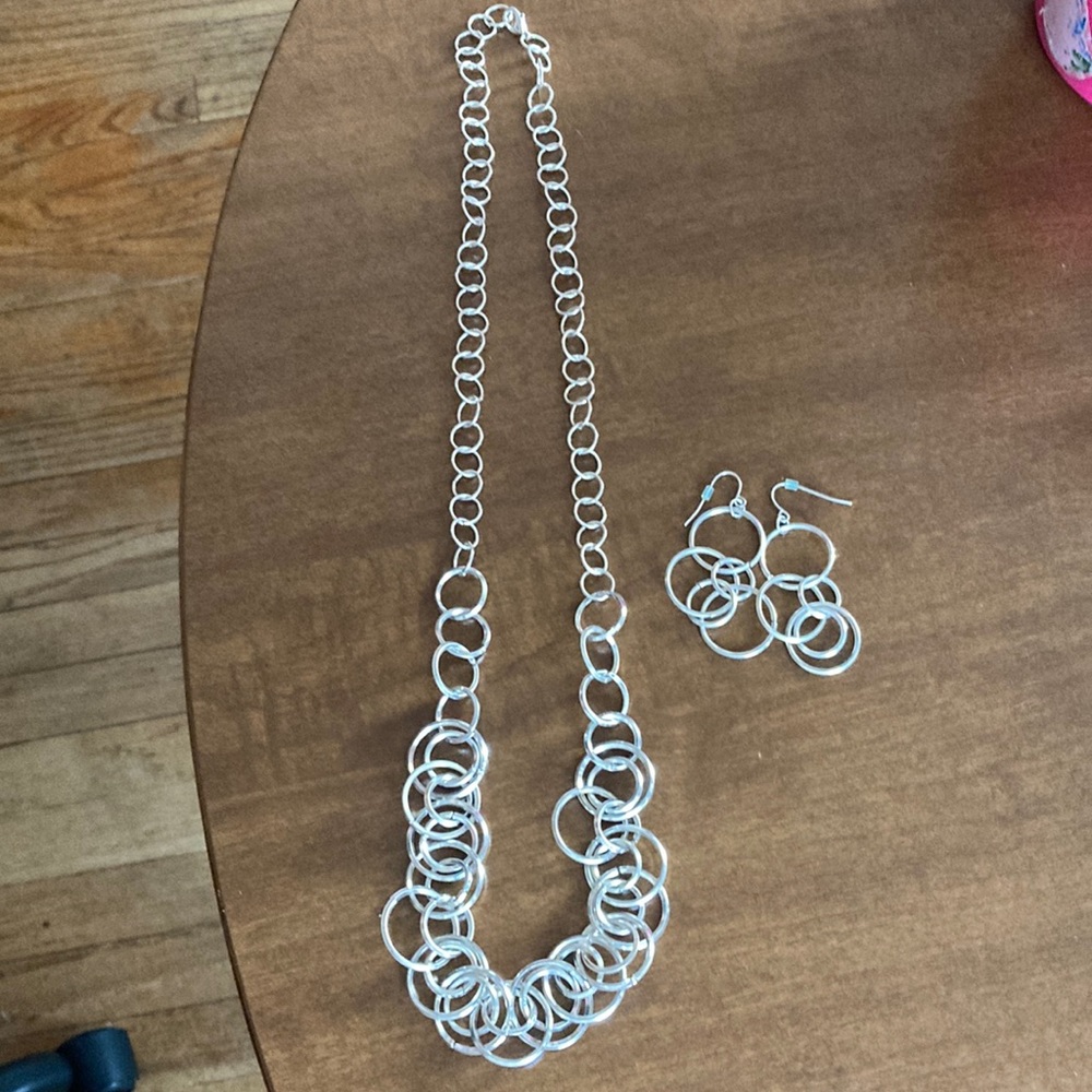 Necklace and earring set